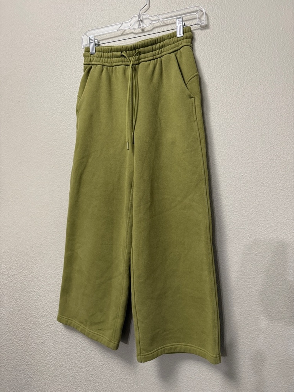 Lululemon Loungeful High-Rise Wide Leg Crop - Picture 3 of 16